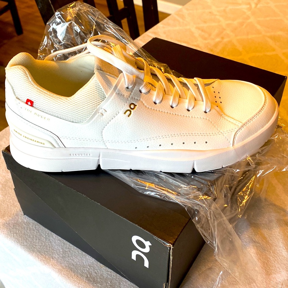 THE ROGER Centre Court Tennis Sneaker